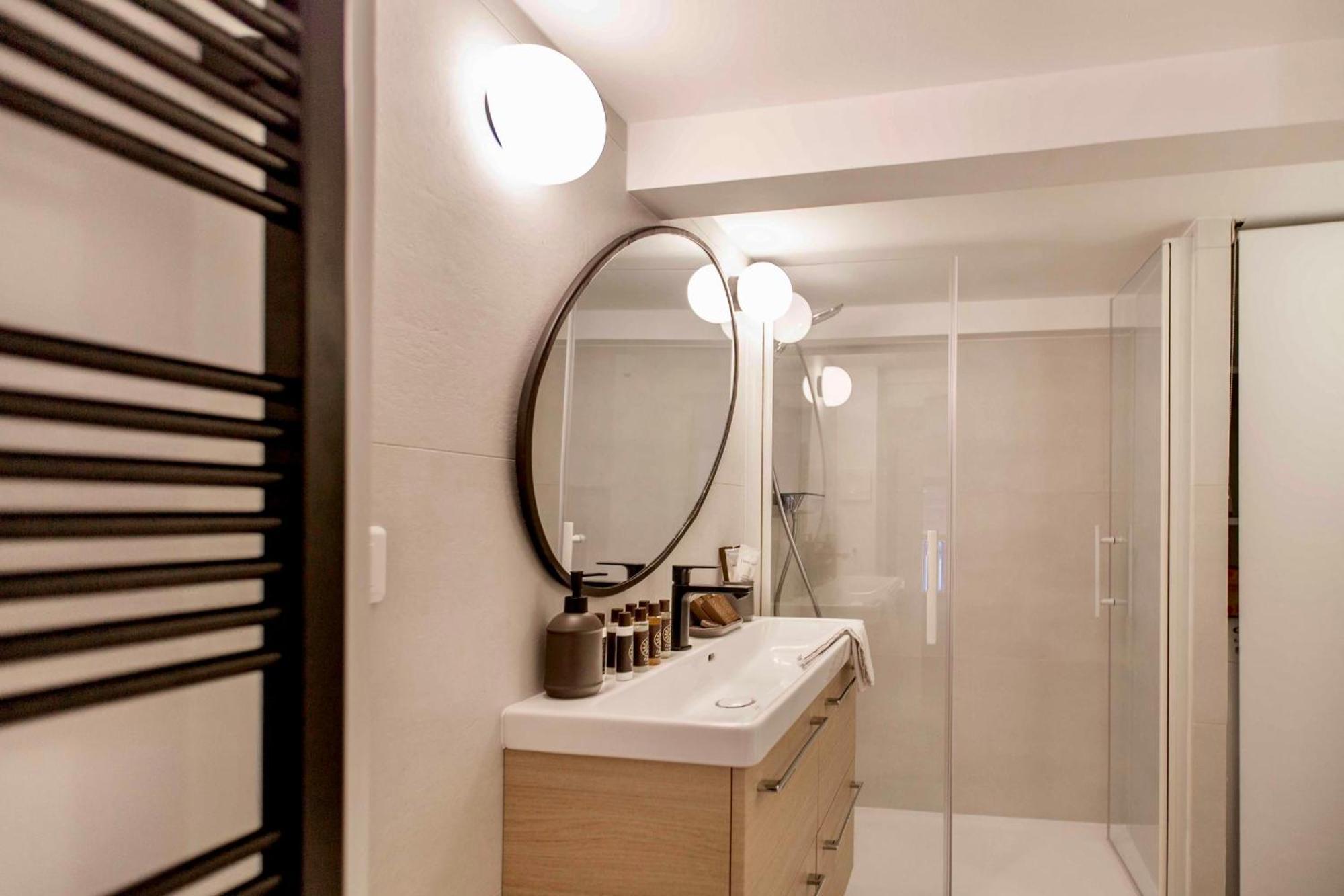 Suede Promenade Duplex Apartment At 1 Min From The Sea 2 Bathrooms نيس المظهر الخارجي الصورة